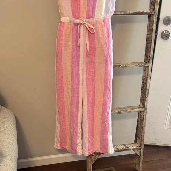 Splendid jumpsuit. Love this look! - Picture 3 of 7